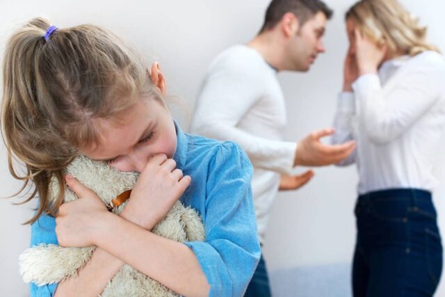 Как развестись и не травмировать ребенка: подготовка к разводу, полезные советы родителям