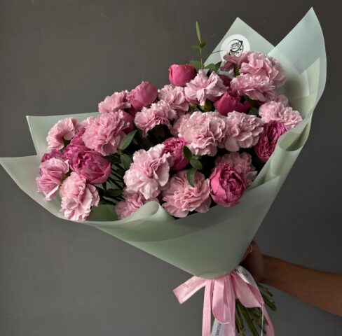 Как заказать цветы с доставкой: нюансы выбора букета, обзор актуальных решений