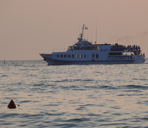 Параход в Черном море